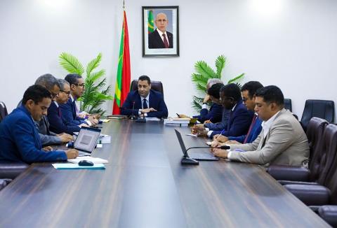 الوزير الأول يدعو إلى تسريع إصلاح نظام معاشات موظفي الدولة