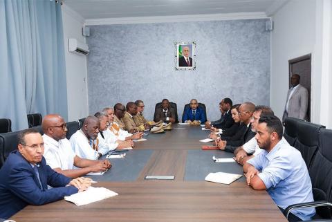 الحكومة تُنذر الشركة المكلفة بنظافة نواكشوط وتلوّح بتفعيل الإجراءات القانونية