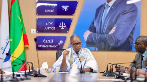حزب الإنصاف يدعو إلى تكثيف العمل الميداني وتعزيز جاهزية الهياكل في الولايات