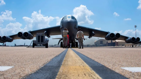 قاذفات من طراز “بي-52” الأمريكية تشارك في تمرين فوق الأجواء الموريتانية