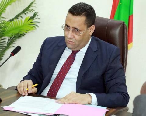 الوزير الأول: على المشككين في جدوى التحويلات النقدية النظر إليها كجزء من برنامج شامل
