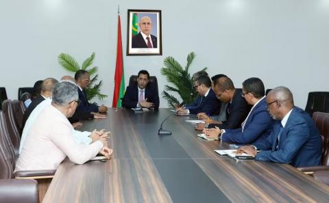 الوزير الأول: الحكومة ستعبئ الموارد اللازمة لمنع زيادة أسعار المحروقات