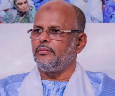 حزب ولد منصور يعلن تجميد علاقته بالأغلبية ويرفض آلية اختيار ممثليها