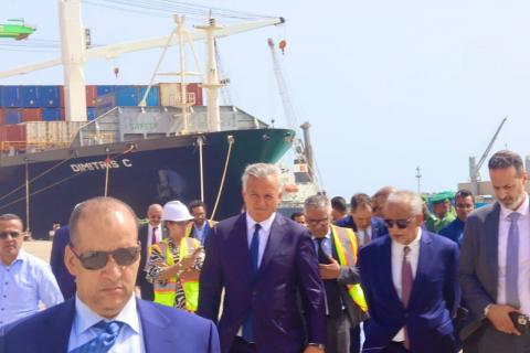 وزير مغربي ومسؤولون موريتانيون يزورون ميناء نواكشوط للاطلاع على فرص الاستثمار